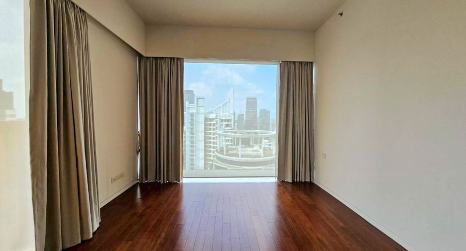 Wohnung zur Miete mit 2 Zimmer in Pathum Wan, Bangkok