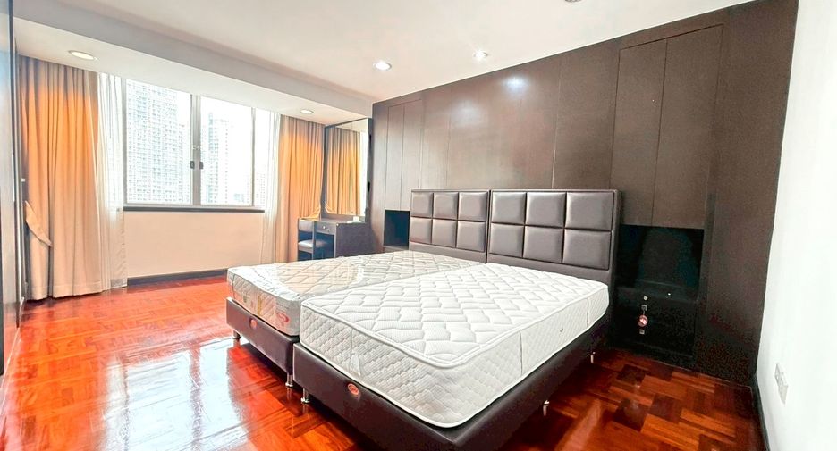 ให้เช่า 3 ห้องนอน คอนโด ใน คลองเตย, กรุงเทพฯ