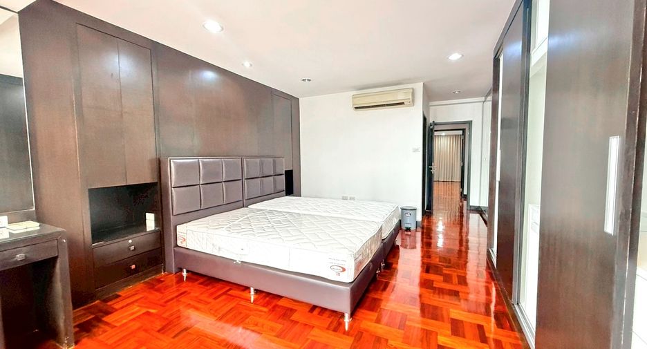 ให้เช่า 3 ห้องนอน คอนโด ใน คลองเตย, กรุงเทพฯ