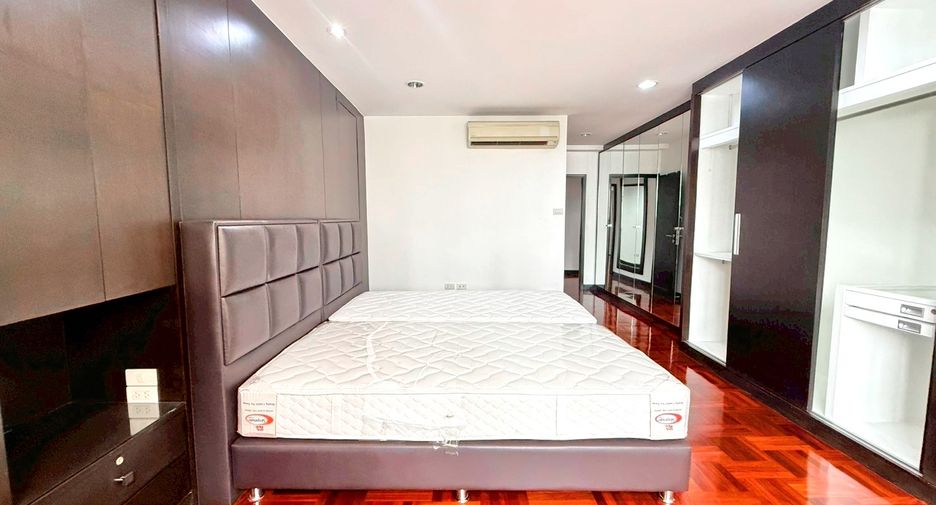 ให้เช่า 3 ห้องนอน คอนโด ใน คลองเตย, กรุงเทพฯ