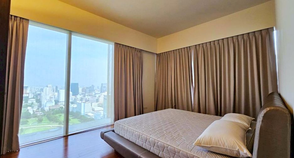 Wohnung zur Miete mit 2 Zimmer in Pathum Wan, Bangkok
