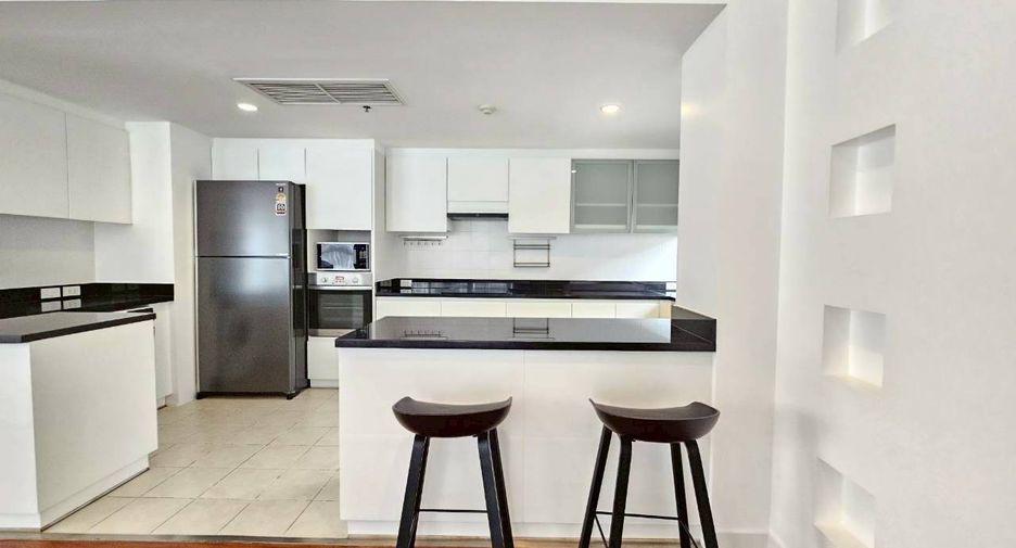 For rent 3 bedrooms condo in Watthana, Bangkok