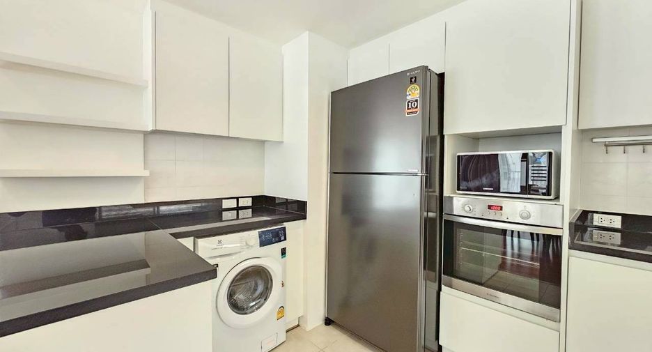For rent 3 bedrooms condo in Watthana, Bangkok