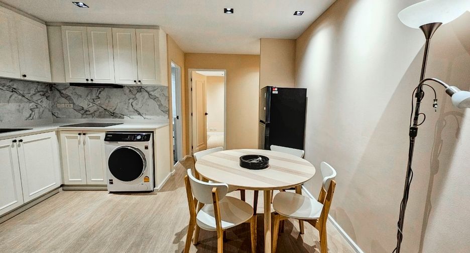 For rent 2 ベッドルーム condo in Khlong Toei, Bangkok