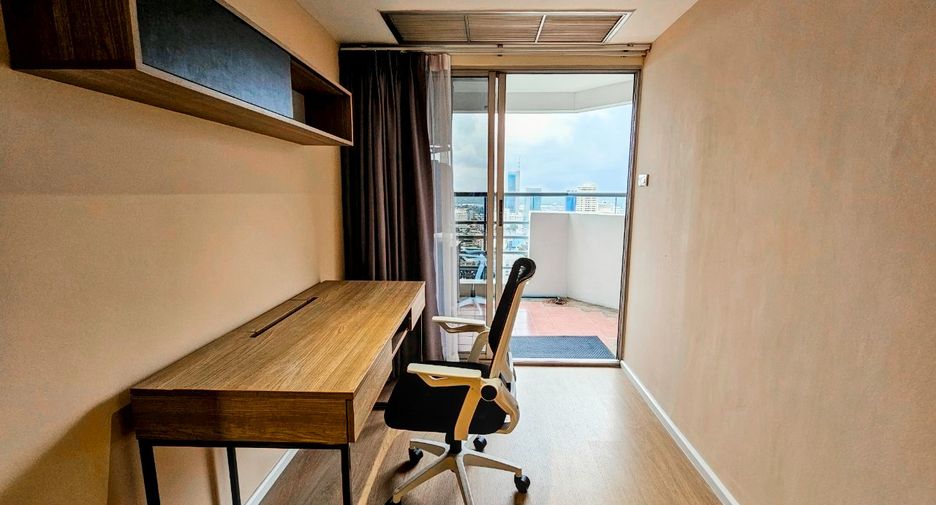 For rent 2 ベッドルーム condo in Khlong Toei, Bangkok