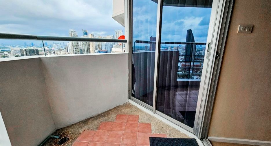 For rent 2 ベッドルーム condo in Khlong Toei, Bangkok