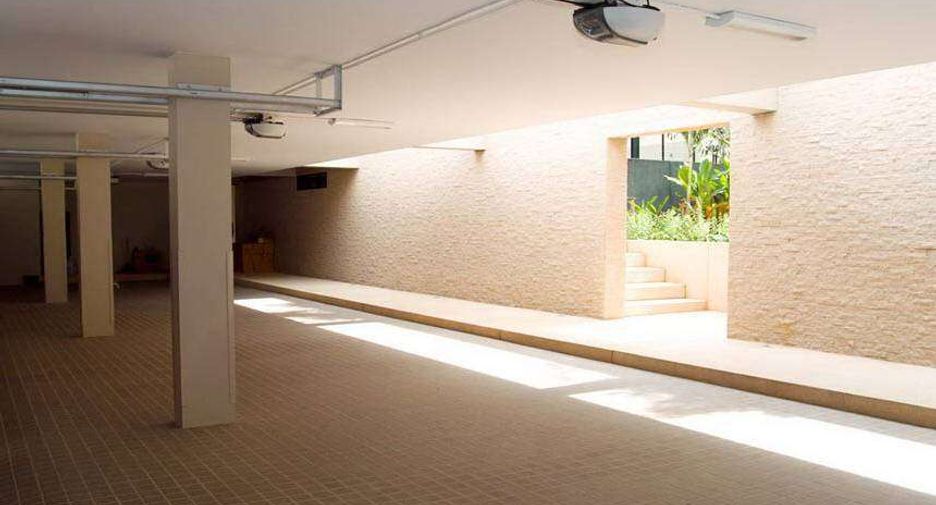 For rent 4 bedrooms house in Watthana, Bangkok