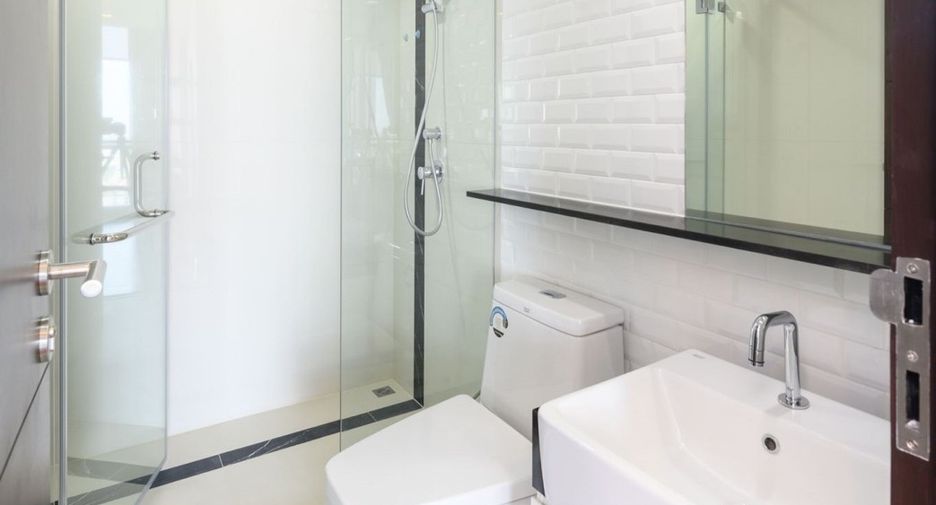 Condo en alquiler de 2 habitaciones en Pathum Wan, Bangkok