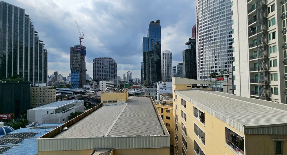 Wohnung zur Miete mit 2 Zimmer in Khlong Toei, Bangkok