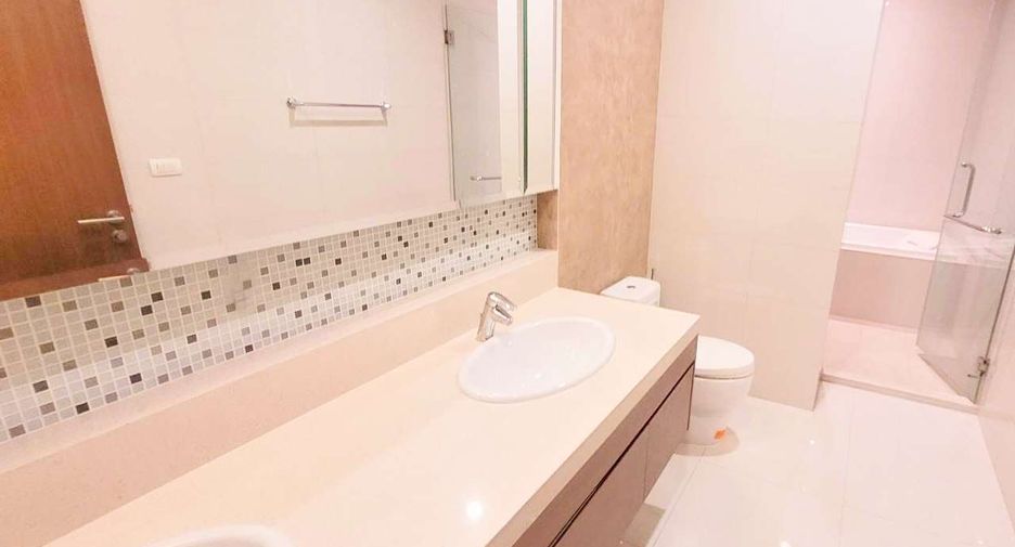 Condo en alquiler de 6 habitaciones en Khlong Toei, Bangkok