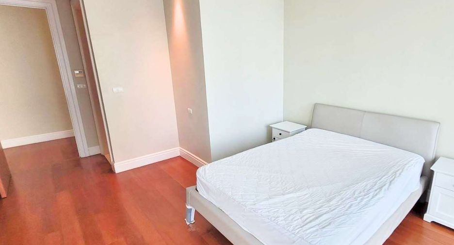 Condo en alquiler de 6 habitaciones en Khlong Toei, Bangkok