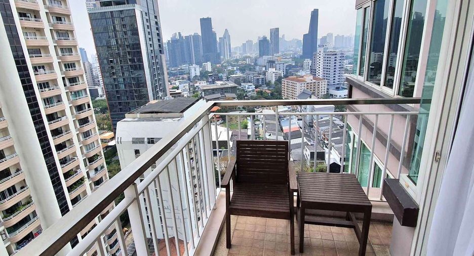 For rent 2 bedrooms condo in Khlong Toei, Bangkok