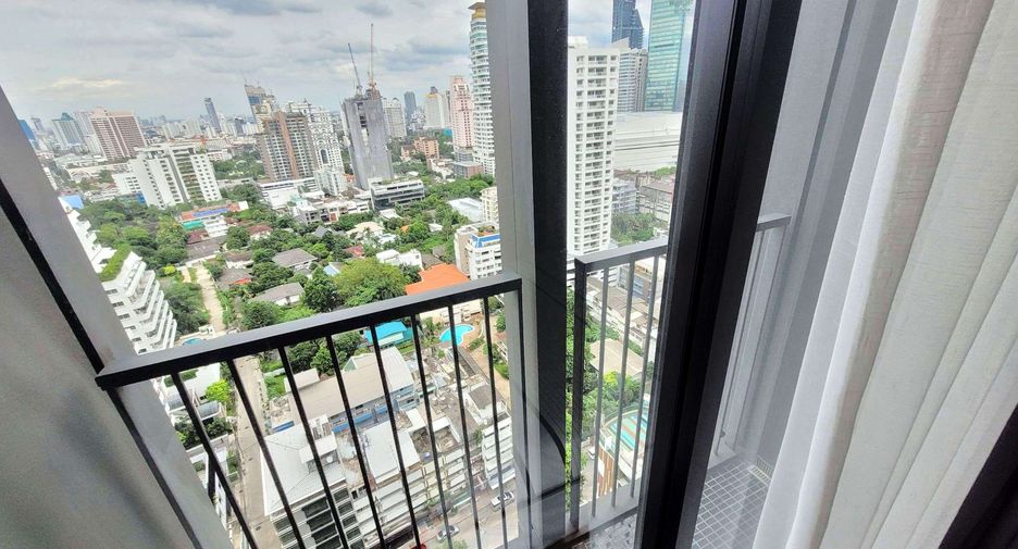 À louer 2 chambres condo à Watthana, Bangkok