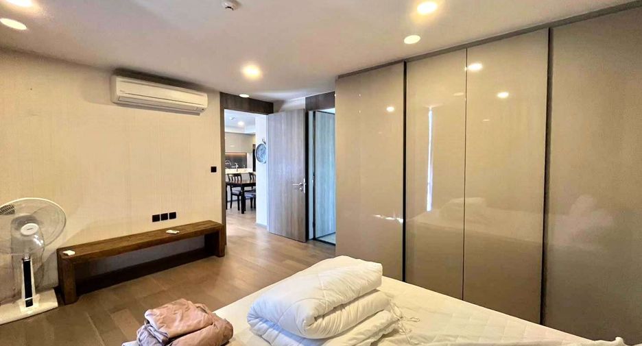 For rent 2 bedrooms condo in Pathum Wan, Bangkok