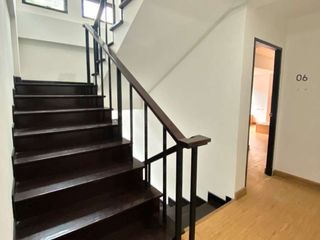 For rent 5 bedrooms townhouse in Watthana, Bangkok