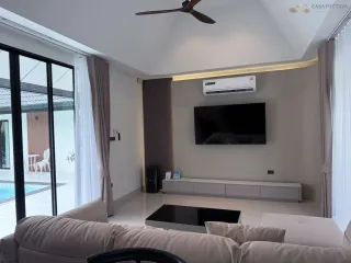 For sale 4 ベッドルーム villa in Bang Lamung, Chonburi