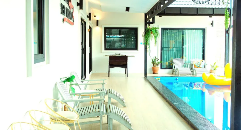 For rent 4 bedrooms villa in East Pattaya, Pattaya