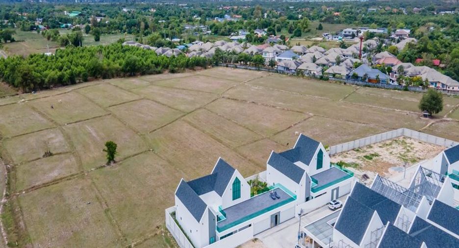 Villa zum Kauf mit 4 Zimmer in Huay Yai, Pattaya