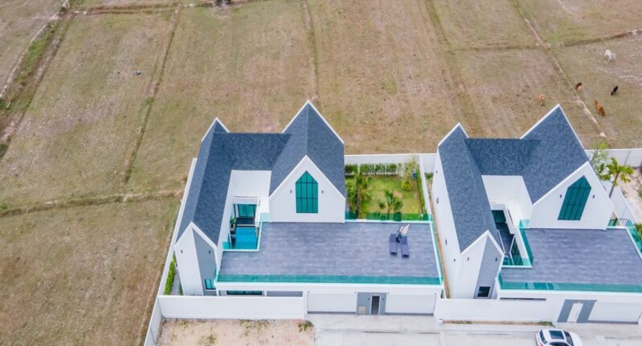 Villa zum Kauf mit 4 Zimmer in Huay Yai, Pattaya