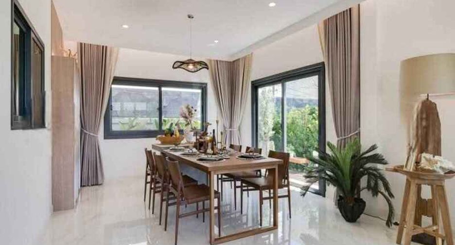 À vendre 4 chambres villa à East Pattaya, Pattaya
