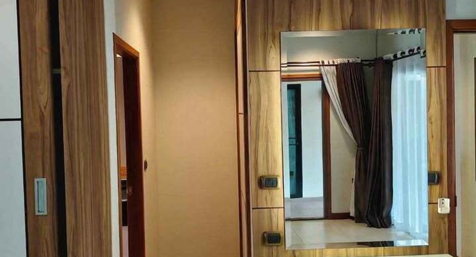 For rent 4 bedrooms house in East Pattaya, Pattaya