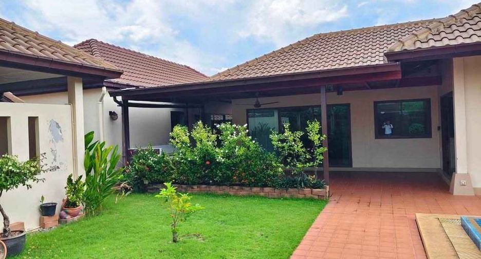 For rent 4 bedrooms house in East Pattaya, Pattaya