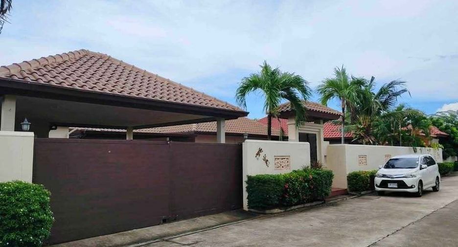 For rent 4 bedrooms house in East Pattaya, Pattaya