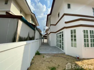 À vendre 4 chambres maison à Phutthamonthon, Nakhon Pathom