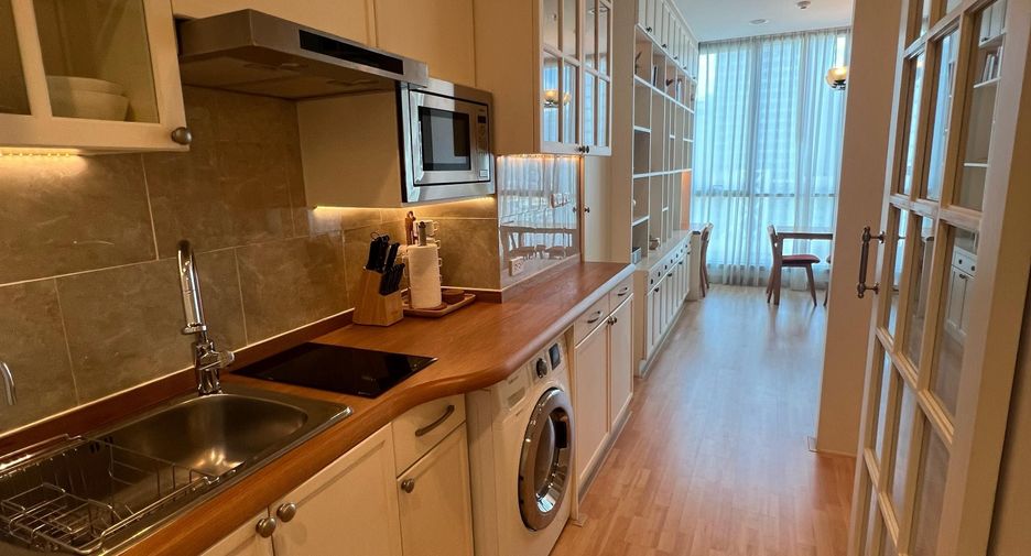 For rent 1 bed condo in Khlong Toei, Bangkok