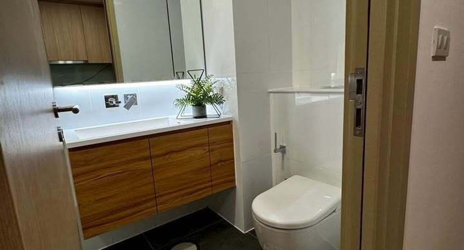 Condo en alquiler de 1 habitaciones en Huai Khwang, Bangkok
