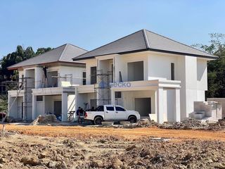 For sale 4 bedrooms house in Bang Lamung, Chonburi