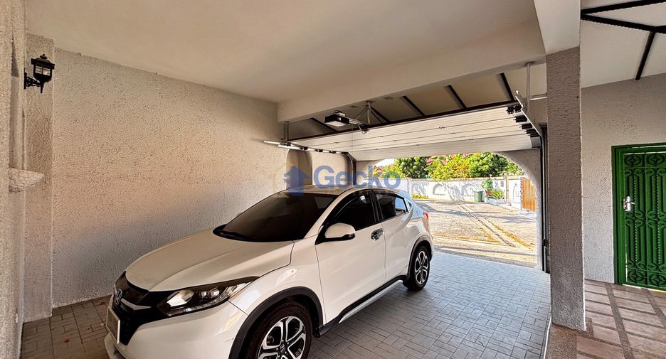 Casa en alquiler y en venta de 3 habitaciones en East Pattaya, Pattaya