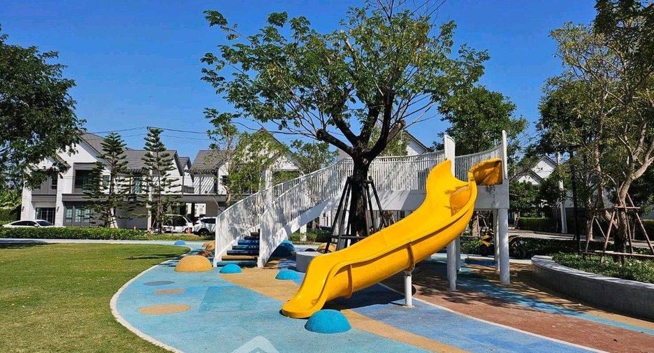 Аренда 4 спальни дом в Bang Phli, Самутпракан