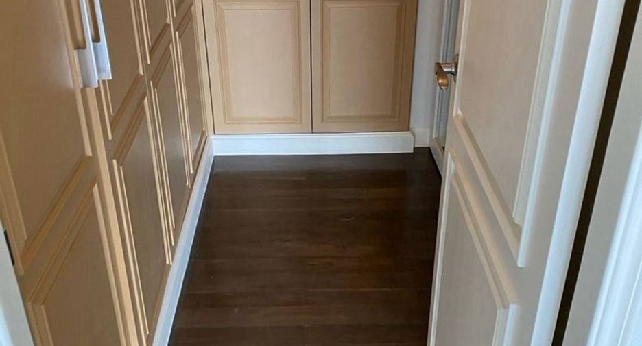 For sale 2 bedrooms condo in Khlong Toei, Bangkok