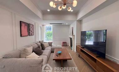 For sale 3 bedrooms condo in Watthana, Bangkok
