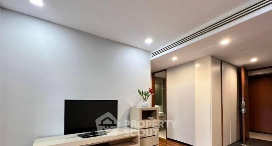 ขาย 2 ห้องนอน คอนโด ใน คลองเตย, กรุงเทพฯ