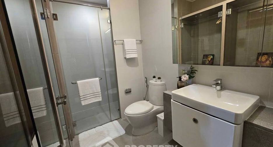For rent 1 bed condo in Pathum Wan, Bangkok