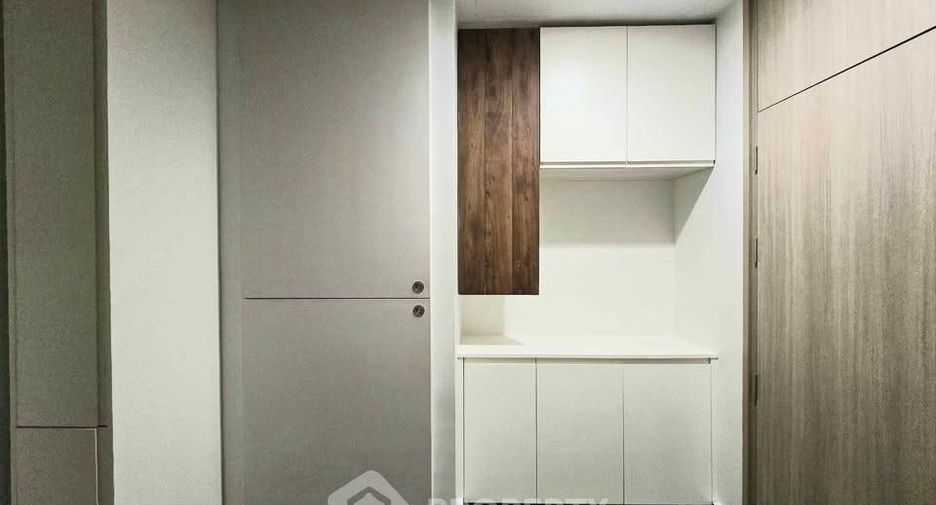 For rent 1 bed condo in Pathum Wan, Bangkok