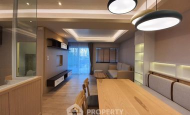 Casa adosada en alquiler de 3 habitaciones en Prawet, Bangkok