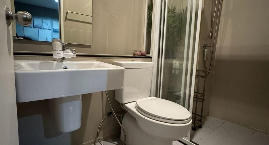 Wohnung zur Miete mit 1 Zimmer in Phasi Charoen, Bangkok