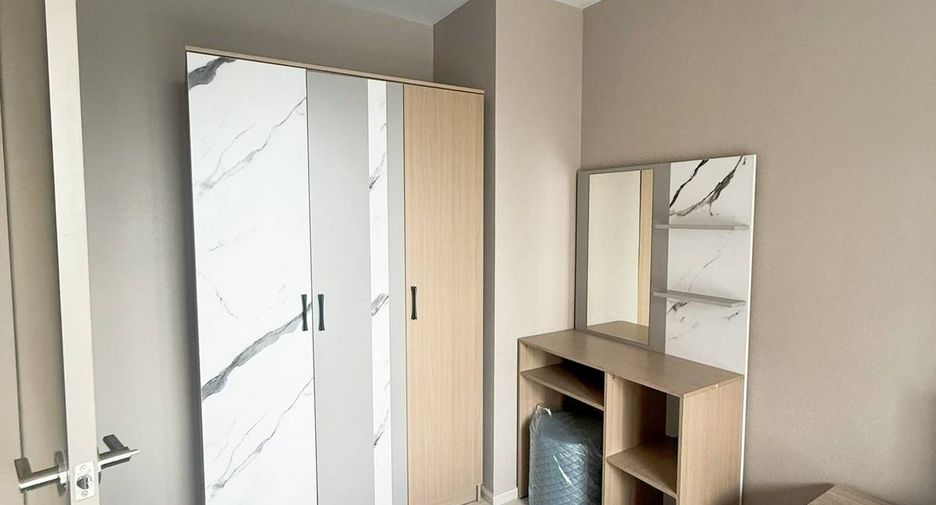 For rent 2 bedrooms condo in Din Daeng, Bangkok