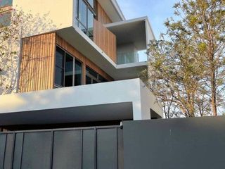 出租 3 卧室 独立屋 在 Saphan Sung, 曼谷