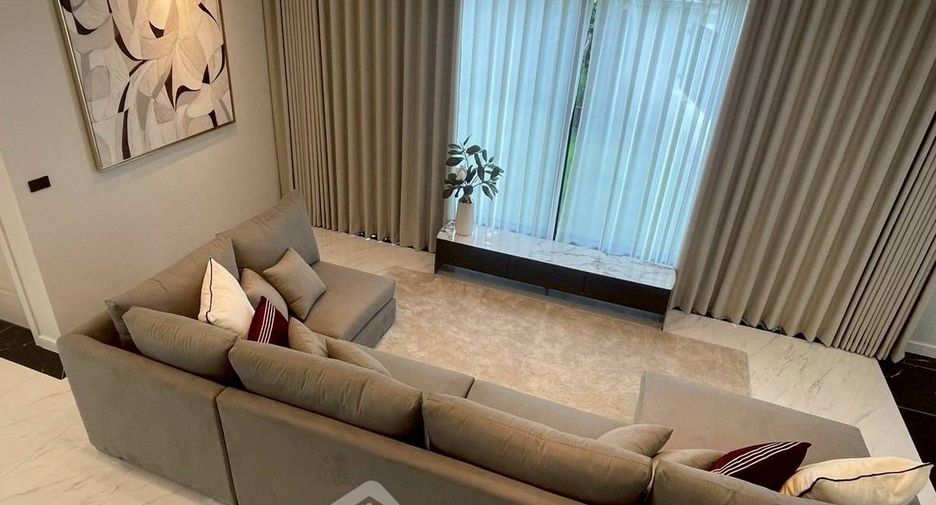 Casa en alquiler de 5 habitaciones en Saphan Sung, Bangkok