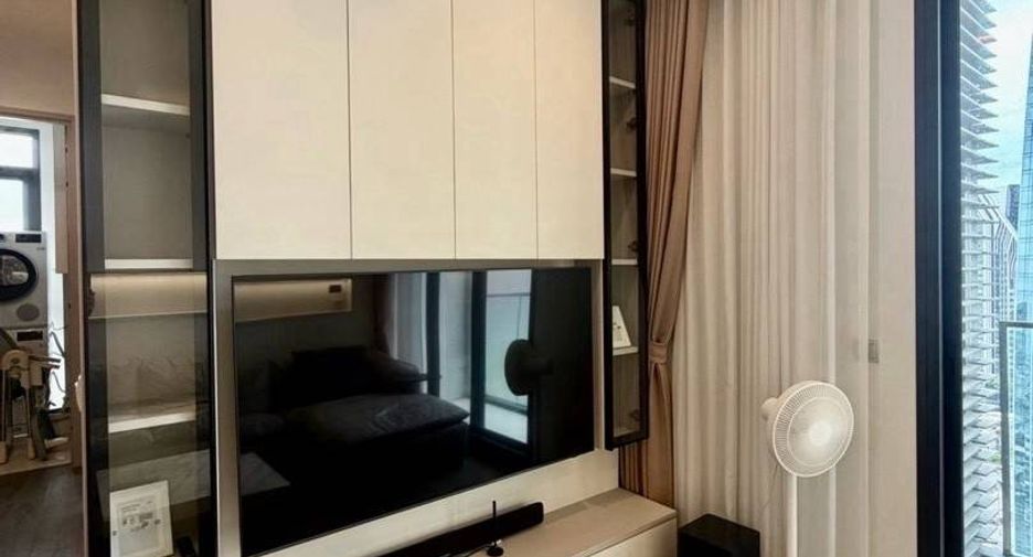 For rent 2 bedrooms condo in Ratchathewi, Bangkok