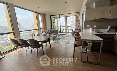 For sale 2 ベッドルーム condo in Sathon, Bangkok