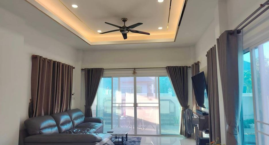 À vendre 3 chambres villa à Huay Yai, Pattaya