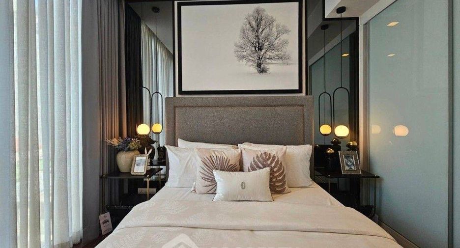 For sale 2 bedrooms condo in Watthana, Bangkok