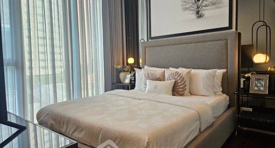 For sale 2 bedrooms condo in Watthana, Bangkok
