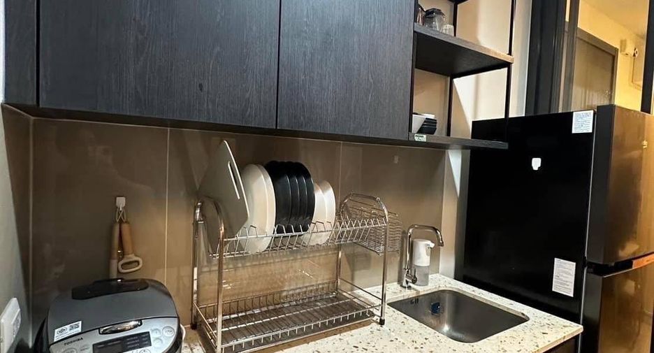 For sale 1 Beds condo in Huai Khwang, Bangkok