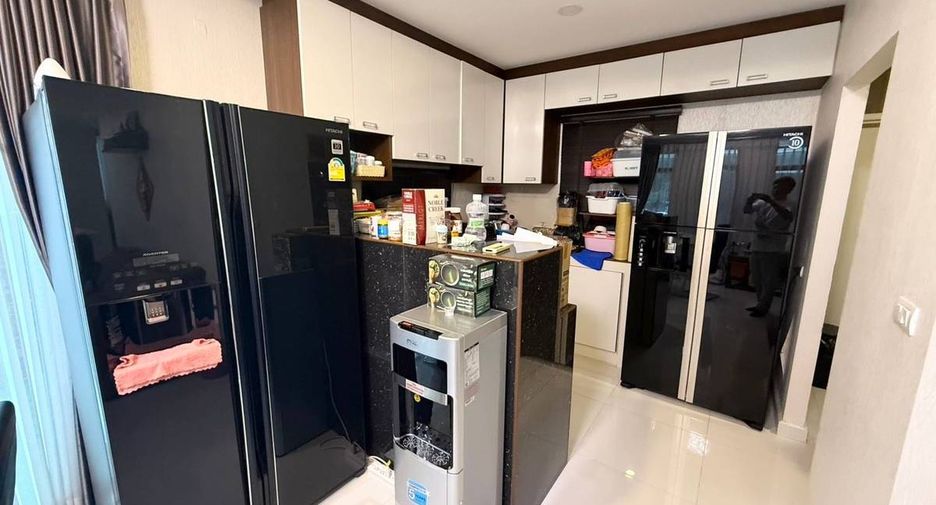 For rent そして for sale 4 ベッドルーム house in Suan Luang, Bangkok